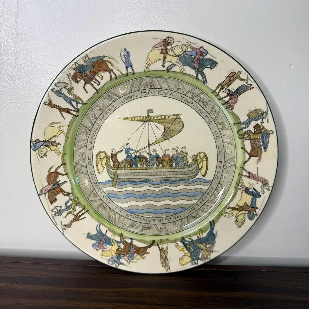 Decorative Plate Bayeux Tapestry Medieval Scene Battle of Hastings